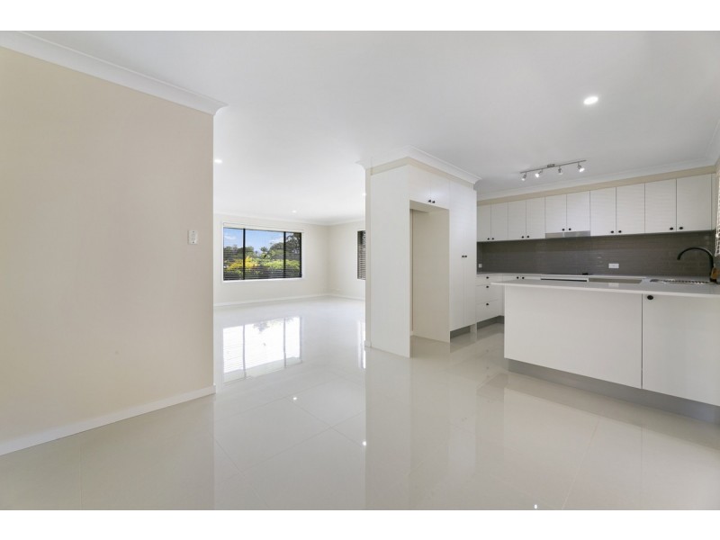 20 Gunyah Grove, Ashmore QLD 4214