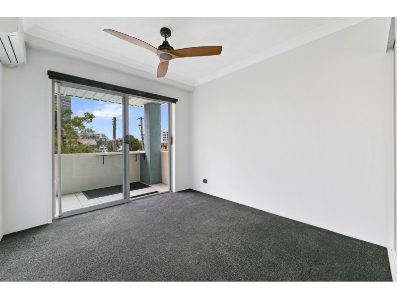 16/52 Queen Street, Southport QLD 4215