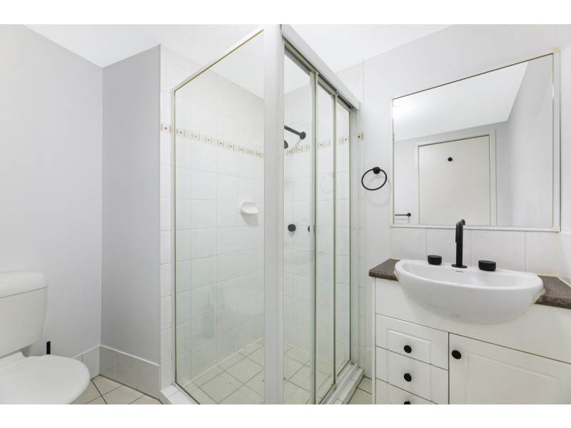 16/52 Queen Street, Southport QLD 4215