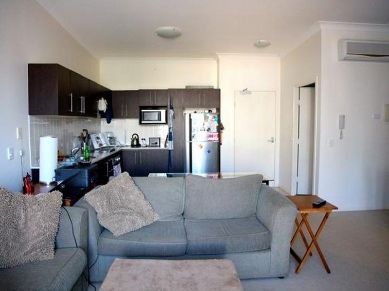 14/5 Carey Lane, Southport QLD 4215