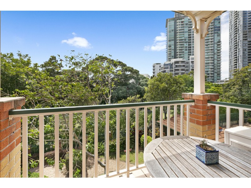 27/53 Bauer Street, Southport QLD 4215