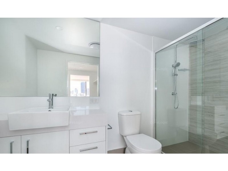 405/26 Spendelove Avenue, Southport QLD 4215