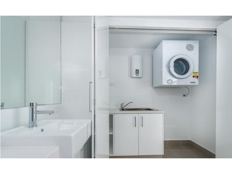 405/26 Spendelove Avenue, Southport QLD 4215