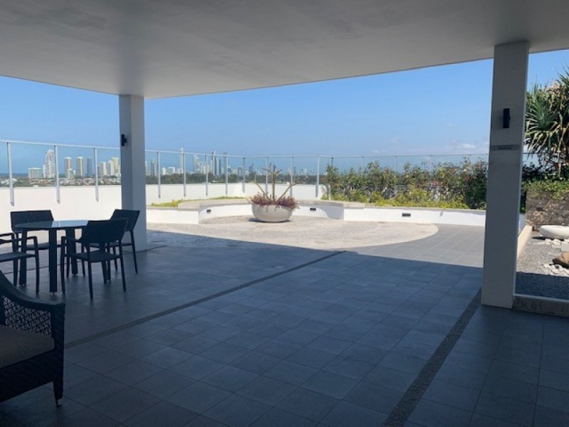 405/26 Spendelove Avenue, Southport QLD 4215