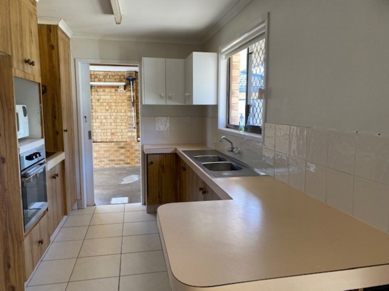 53 Woomera Crescent, Southport QLD 4215