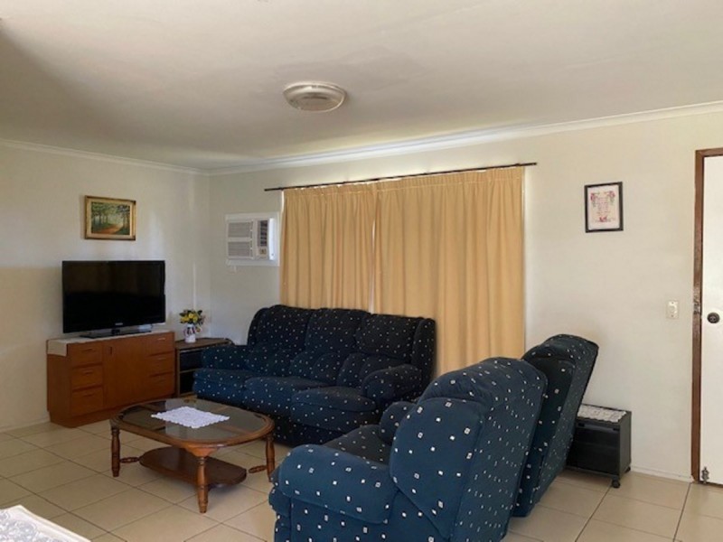 53 Woomera Crescent, Southport QLD 4215