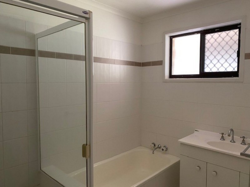 53 Woomera Crescent, Southport QLD 4215