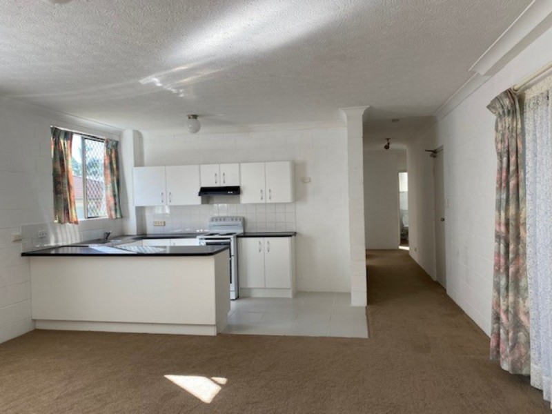2/151 High Street, Southport QLD 4215
