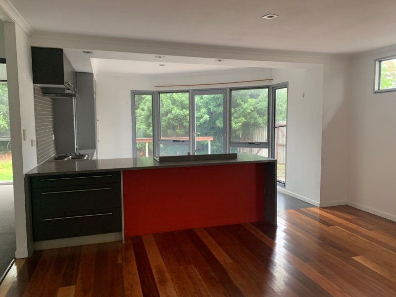 130 Falconer Street, Southport QLD 4215