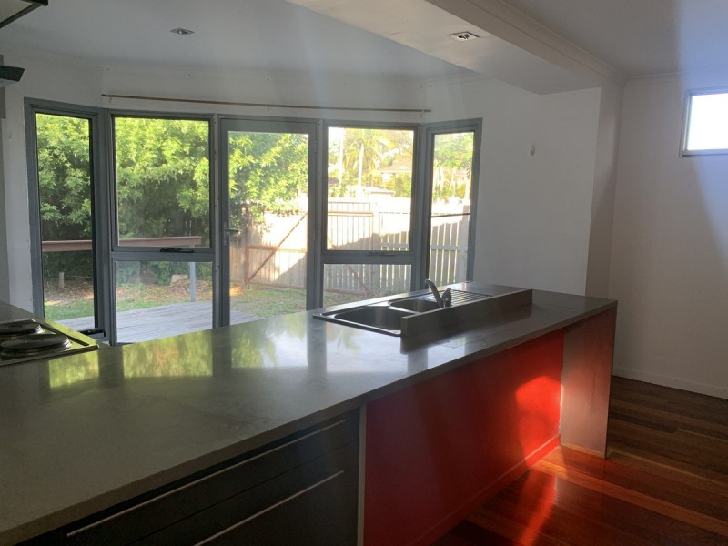130 Falconer Street, Southport QLD 4215