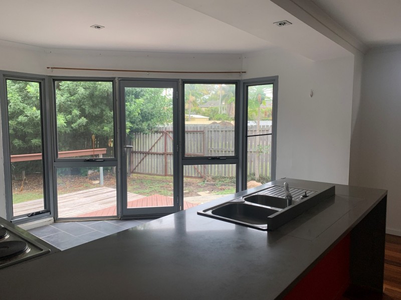 130 Falconer Street, Southport QLD 4215