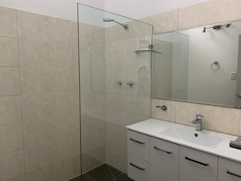 130 Falconer Street, Southport QLD 4215
