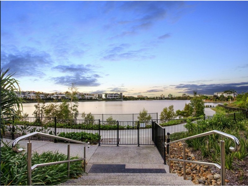 3119/397 Christine Avenue, Varsity Lakes QLD 4227