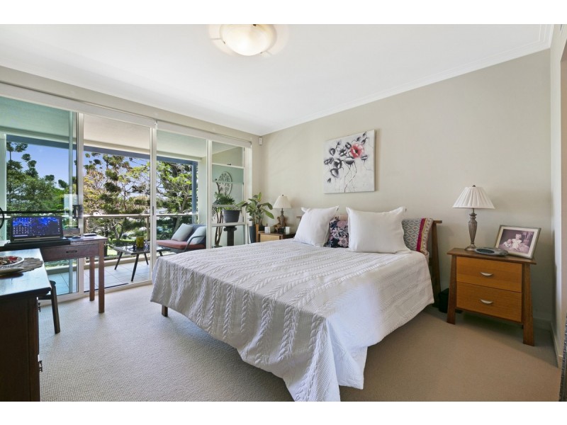 4112/1 Archer Hill Drive “Royal Pines”, Benowa QLD 4217