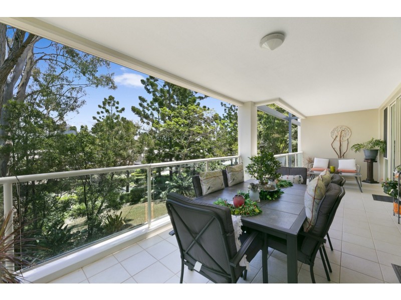 4112/1 Archer Hill Drive “Royal Pines”, Benowa QLD 4217