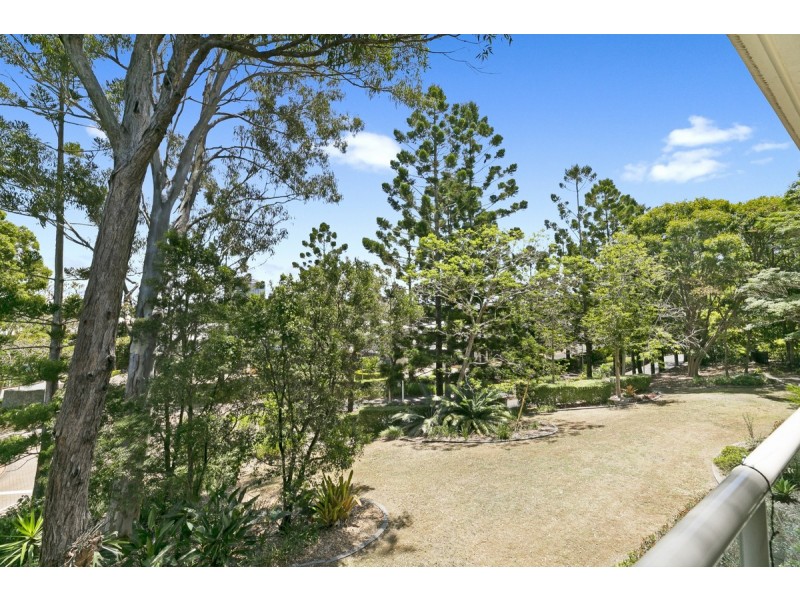 4112/1 Archer Hill Drive “Royal Pines”, Benowa QLD 4217