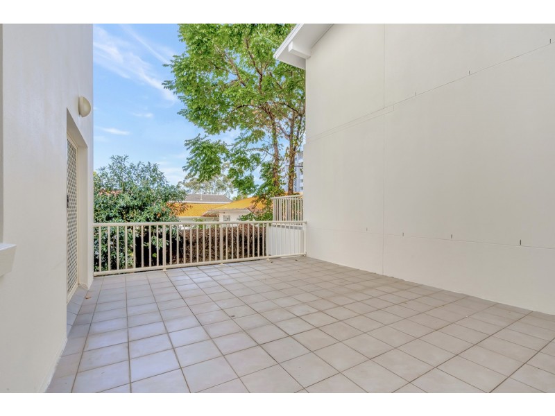 7/66 Queen Street, Southport QLD 4215