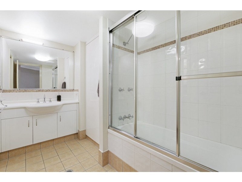 4/84 High Street, Southport QLD 4215