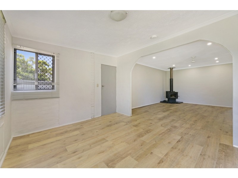 9 Nyora Street, Southport QLD 4215