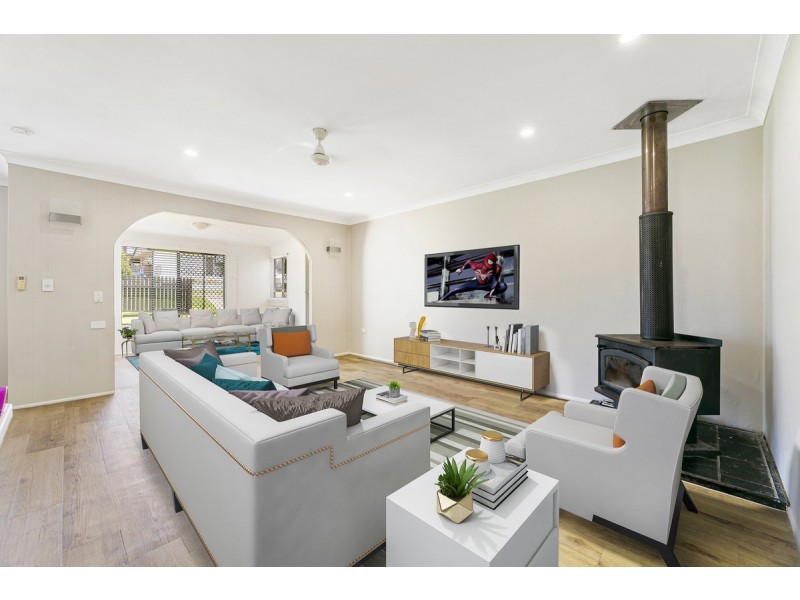 9 Nyora Street, Southport QLD 4215