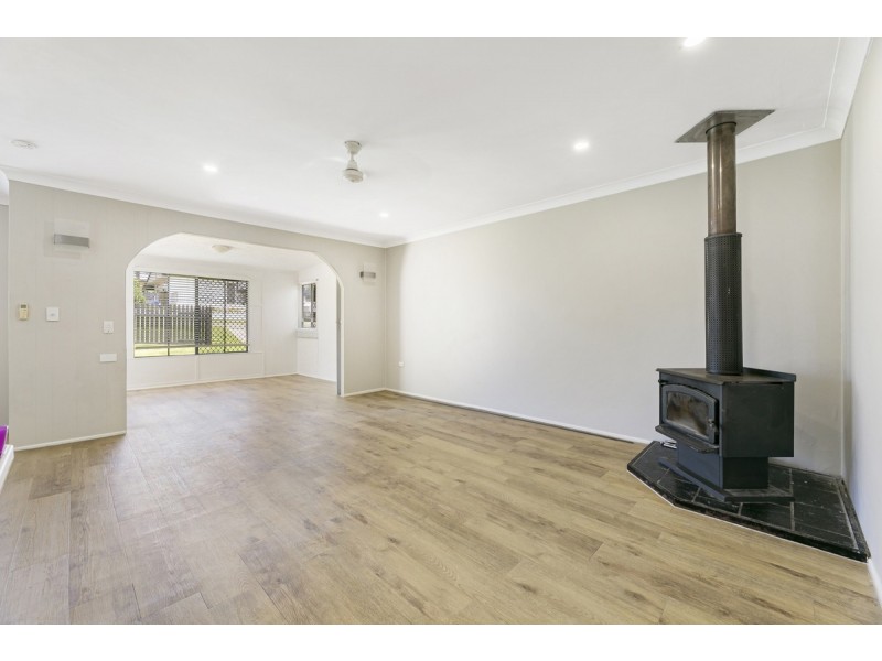 9 Nyora Street, Southport QLD 4215