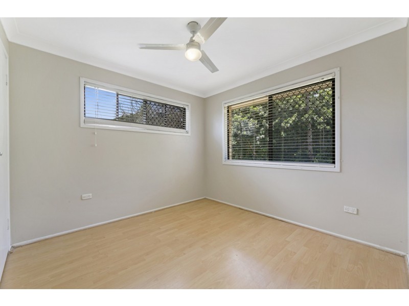 9 Nyora Street, Southport QLD 4215