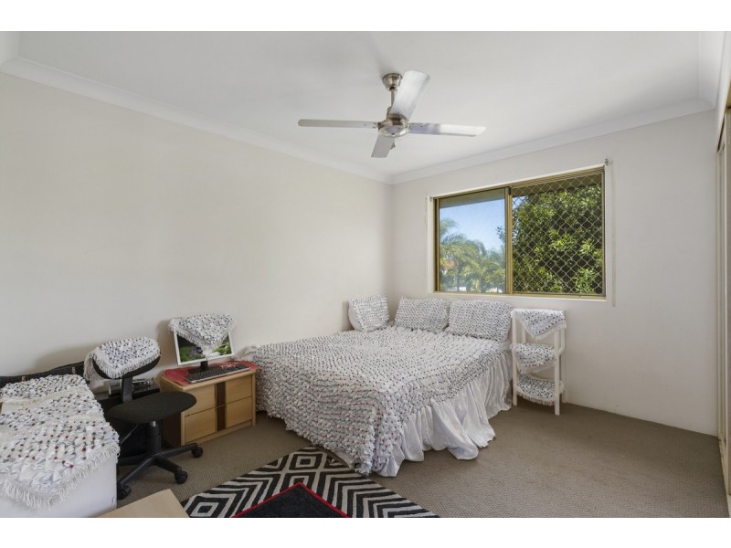 11/35-37 Huth Street, Labrador QLD 4215