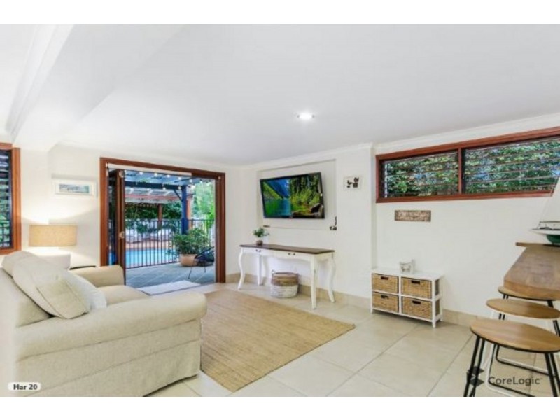 113 Kindra Avenue, Southport QLD 4215