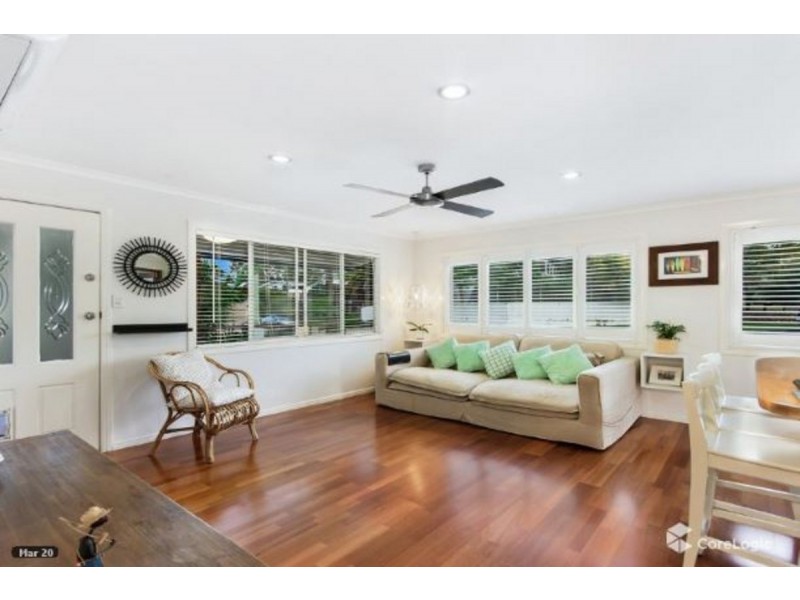 113 Kindra Avenue, Southport QLD 4215