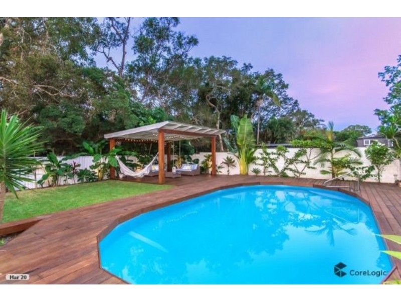 113 Kindra Avenue, Southport QLD 4215