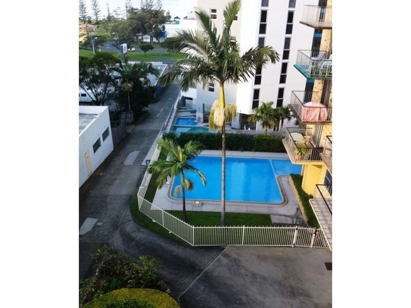 10/72 Marine Parade, Southport QLD 4215