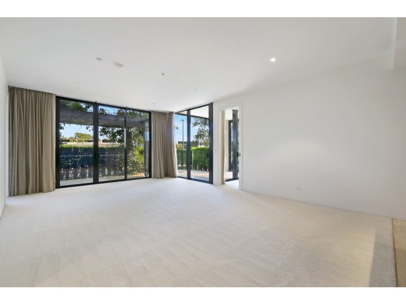 109w/1 Marina Drive, Benowa QLD 4217