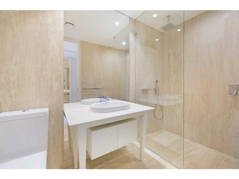 109w/1 Marina Drive, Benowa QLD 4217