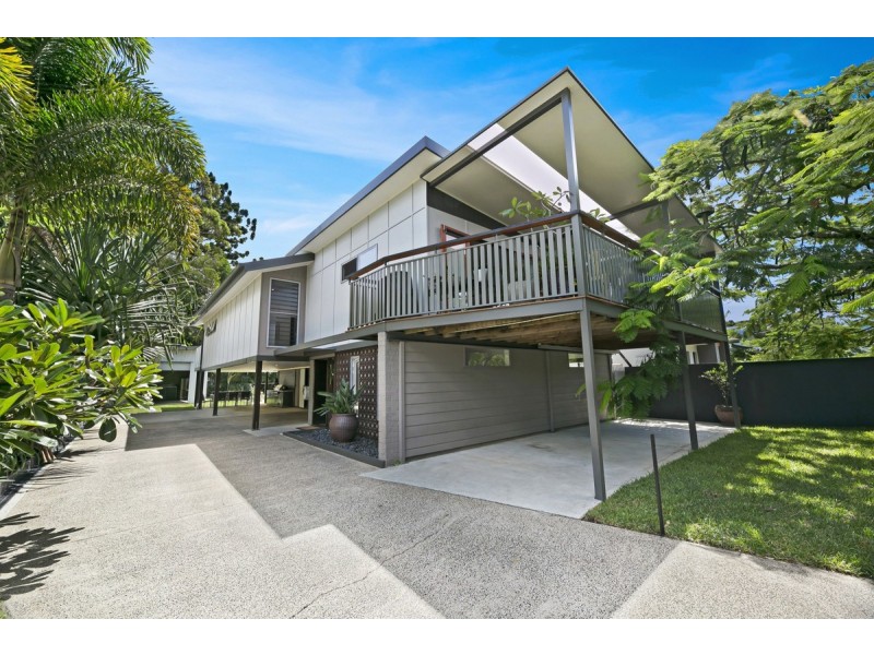 8 Terrigal Crescent, Southport QLD 4215