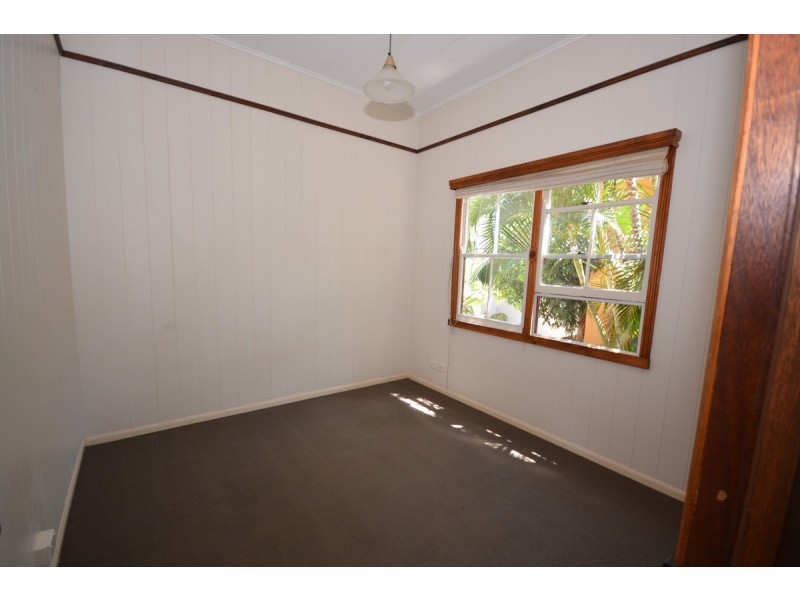 16 Rose Street, Southport QLD 4215