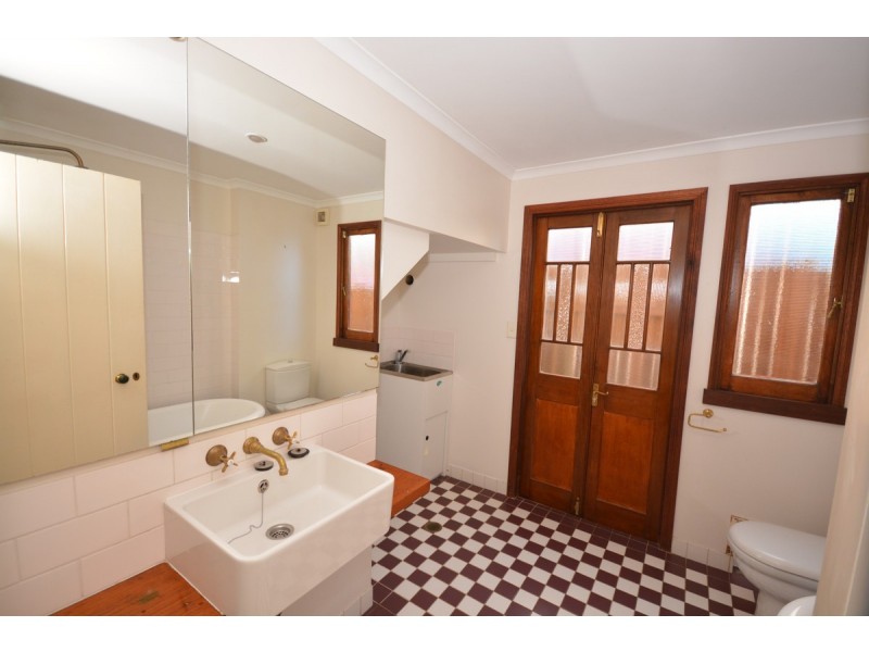 16 Rose Street, Southport QLD 4215