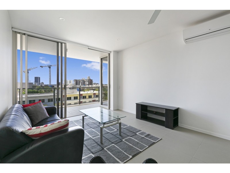 701/26 Spendelove Avenue, Southport QLD 4215