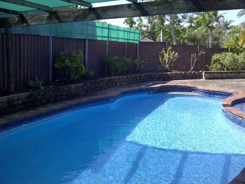 2 Mango Place, Southport QLD 4215