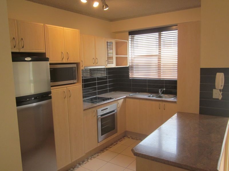 4/15 Pacific St, Main Beach QLD 4217