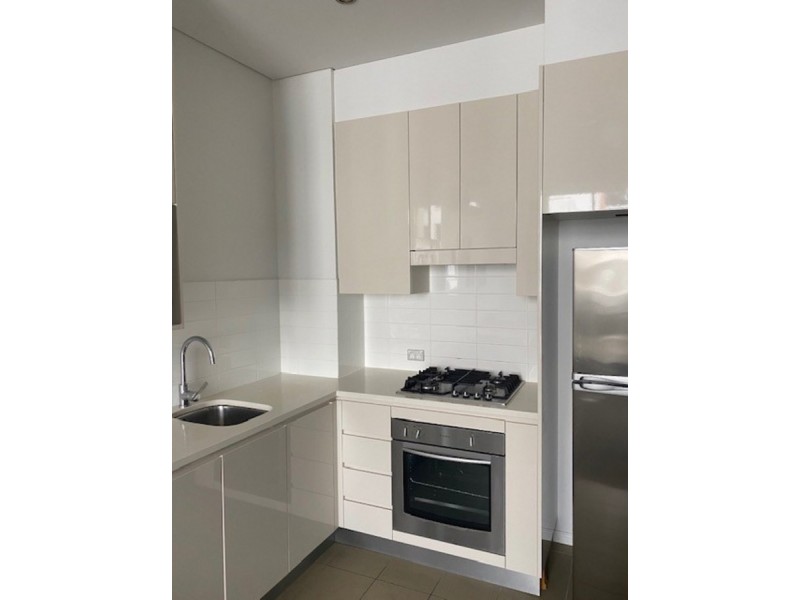 515/6 Aqua Street, Southport QLD 4215