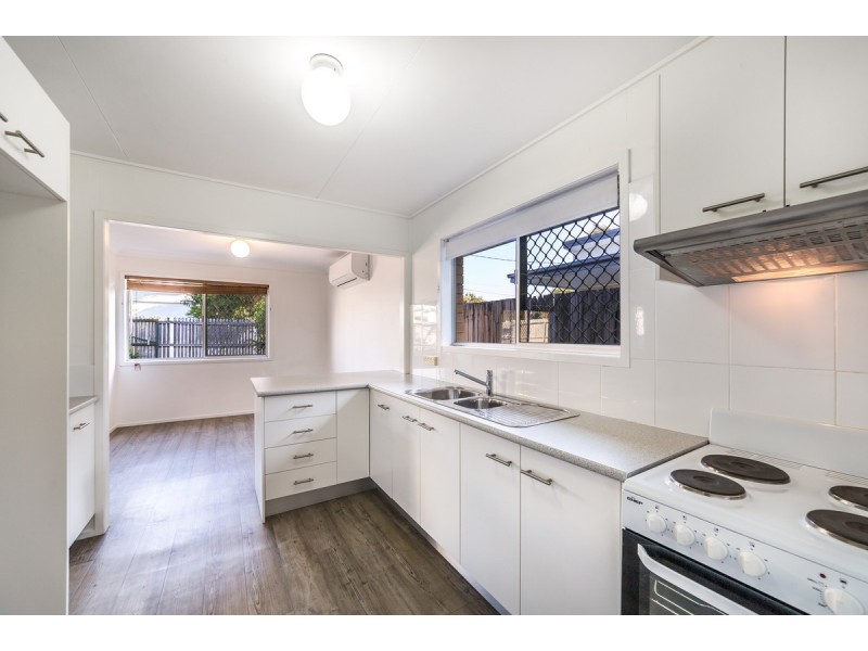 25 Fisher Avenue, Southport QLD 4215