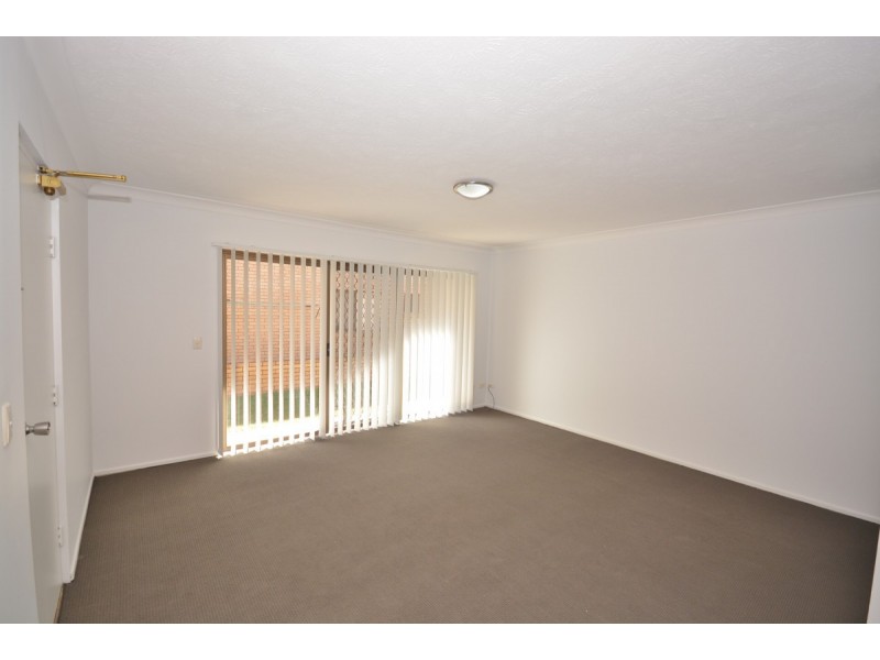 1/209 Scarborough Street, Southport QLD 4215