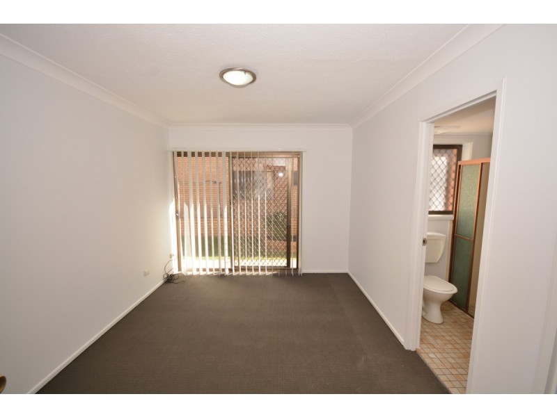1/209 Scarborough Street, Southport QLD 4215