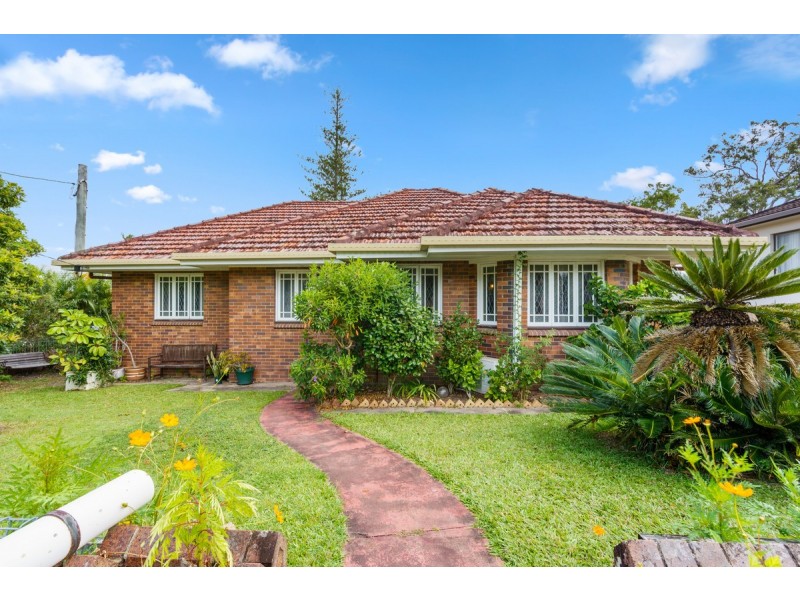32 Chester Terrace, Southport QLD 4215
