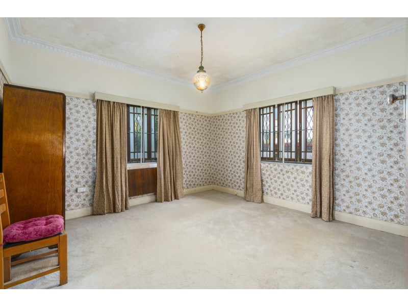 32 Chester Terrace, Southport QLD 4215