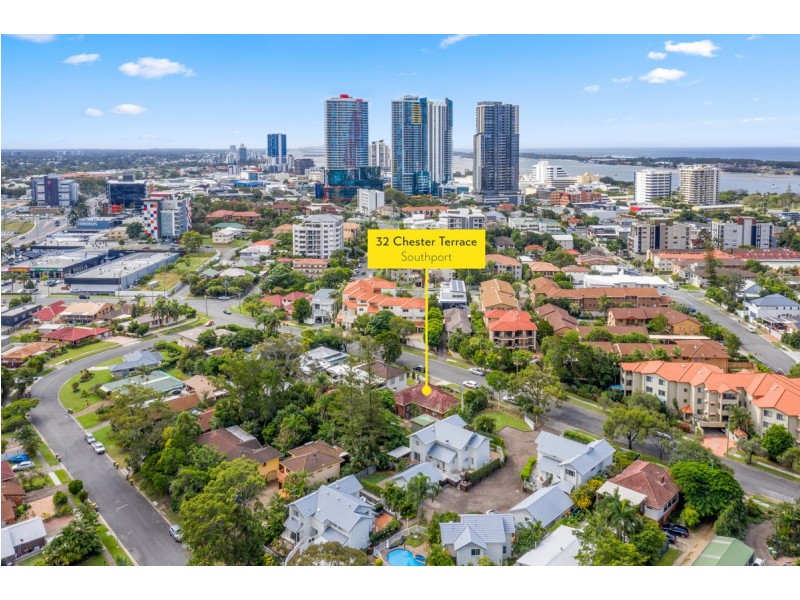 32 Chester Terrace, Southport QLD 4215