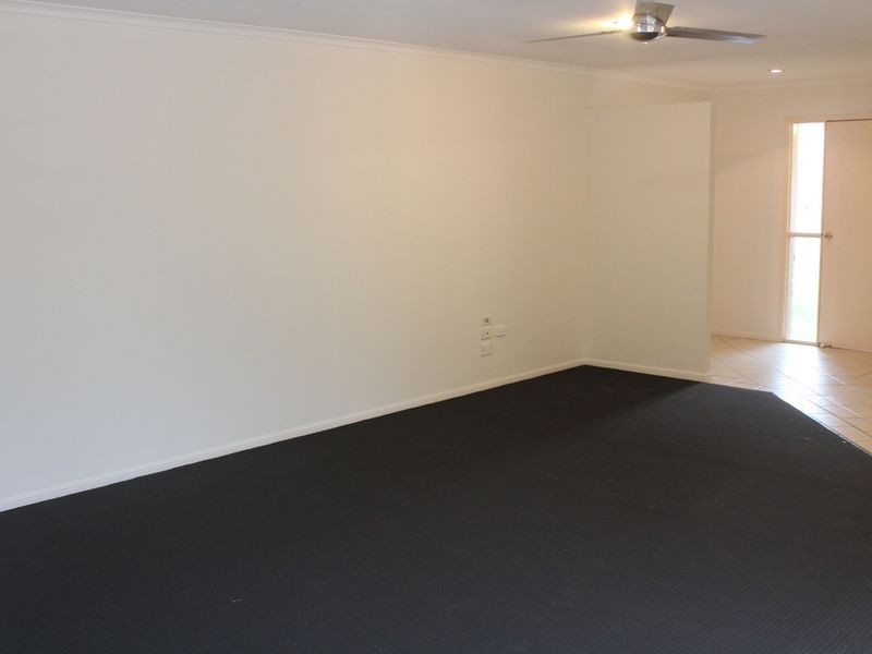 8 Drysdale Lane, Arundel QLD 4214