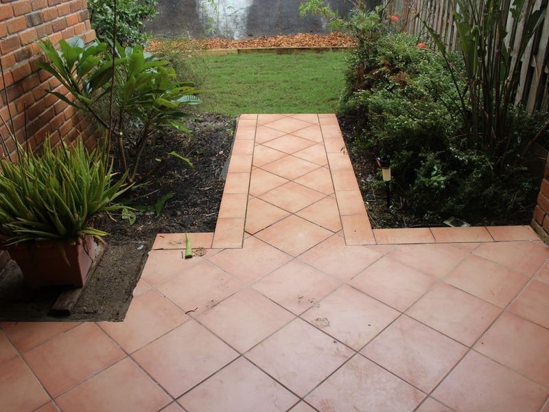 8 Drysdale Lane, Arundel QLD 4214