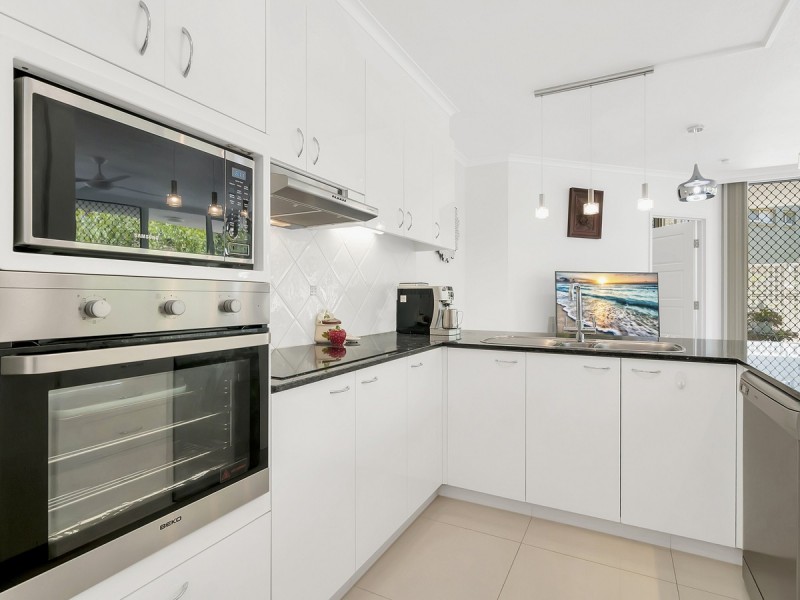 4/15 Brighton Street, Biggera Waters QLD 4216