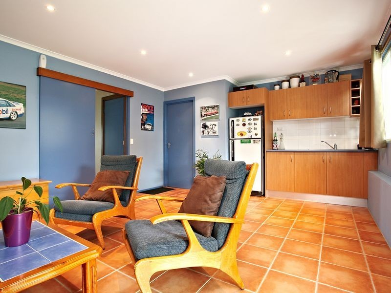 33 Dandar Street, Southport QLD 4215